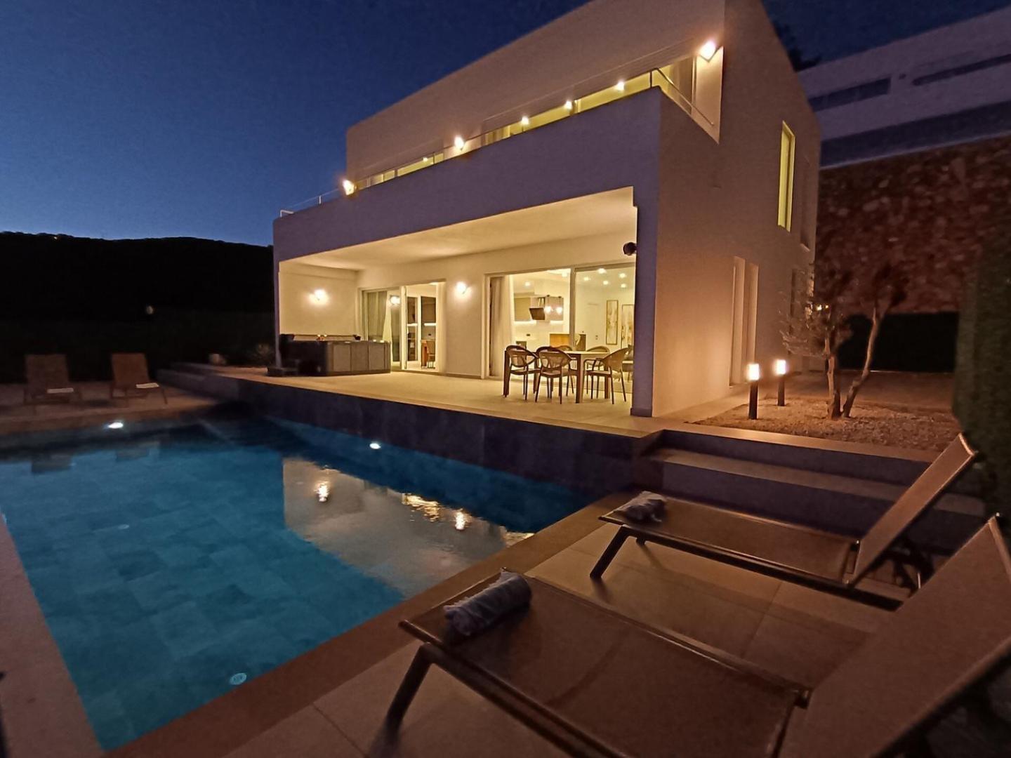 Panoramic With A Pool